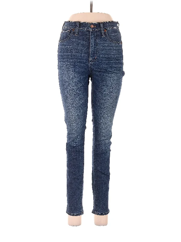 Low-Rise Skinny Jeans in Dark Wash