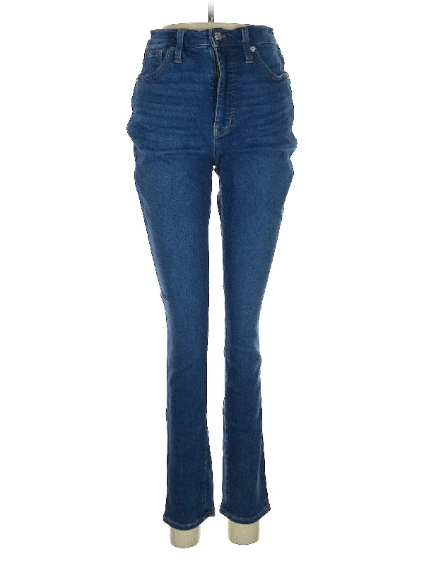Mid-Rise Skinny Jeans in Dark Wash
