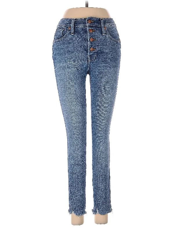 Mid-Rise Skinny Jeans in Medium Wash