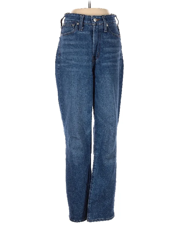 High-Rise Straight-leg Jeans in Medium Wash