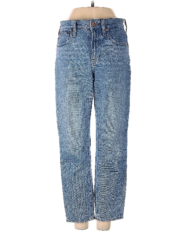 High-Rise Straight-leg Jeans in Medium Wash